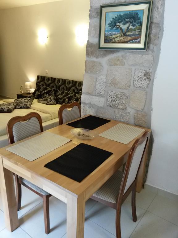 Studio Kairos Trogir Exterior foto